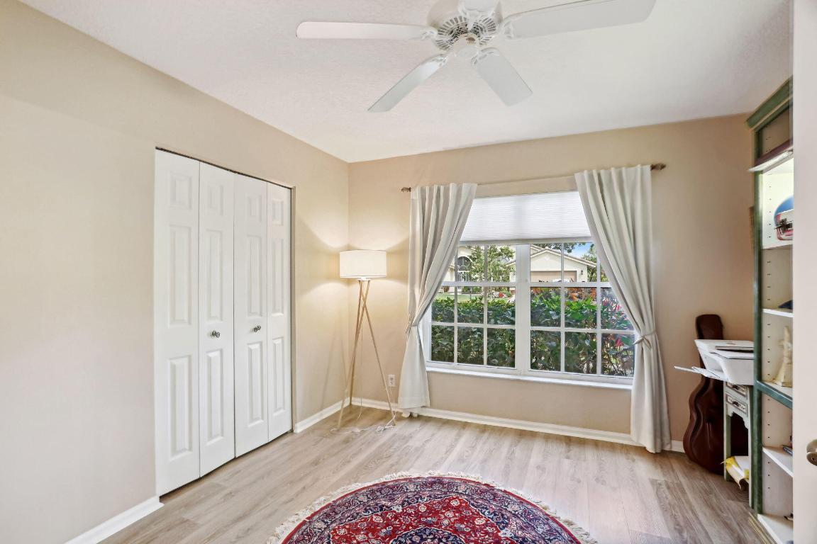 LAKERIDGE FALLS - Residential