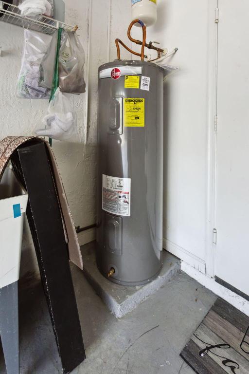 LAKERIDGE FALLS - Residential