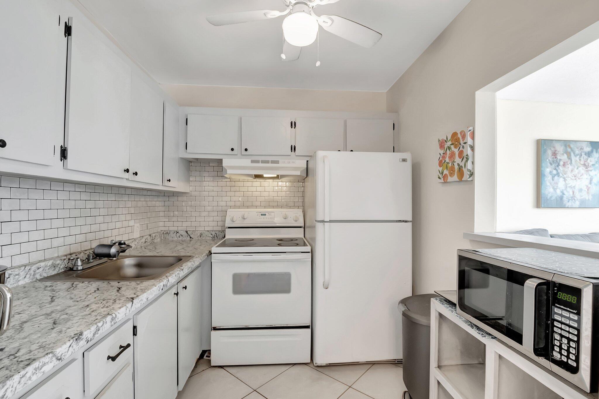 DORSET AT CENTURY VILLAGE CONDO - Residential Lease