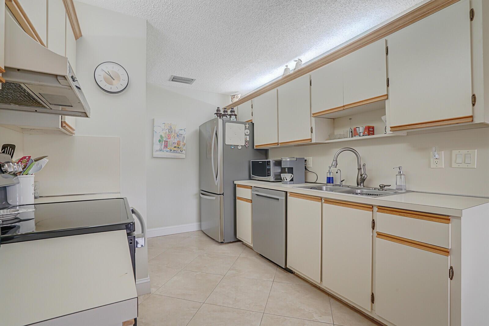 CYPRESS LAKES 6-A - Residential Lease