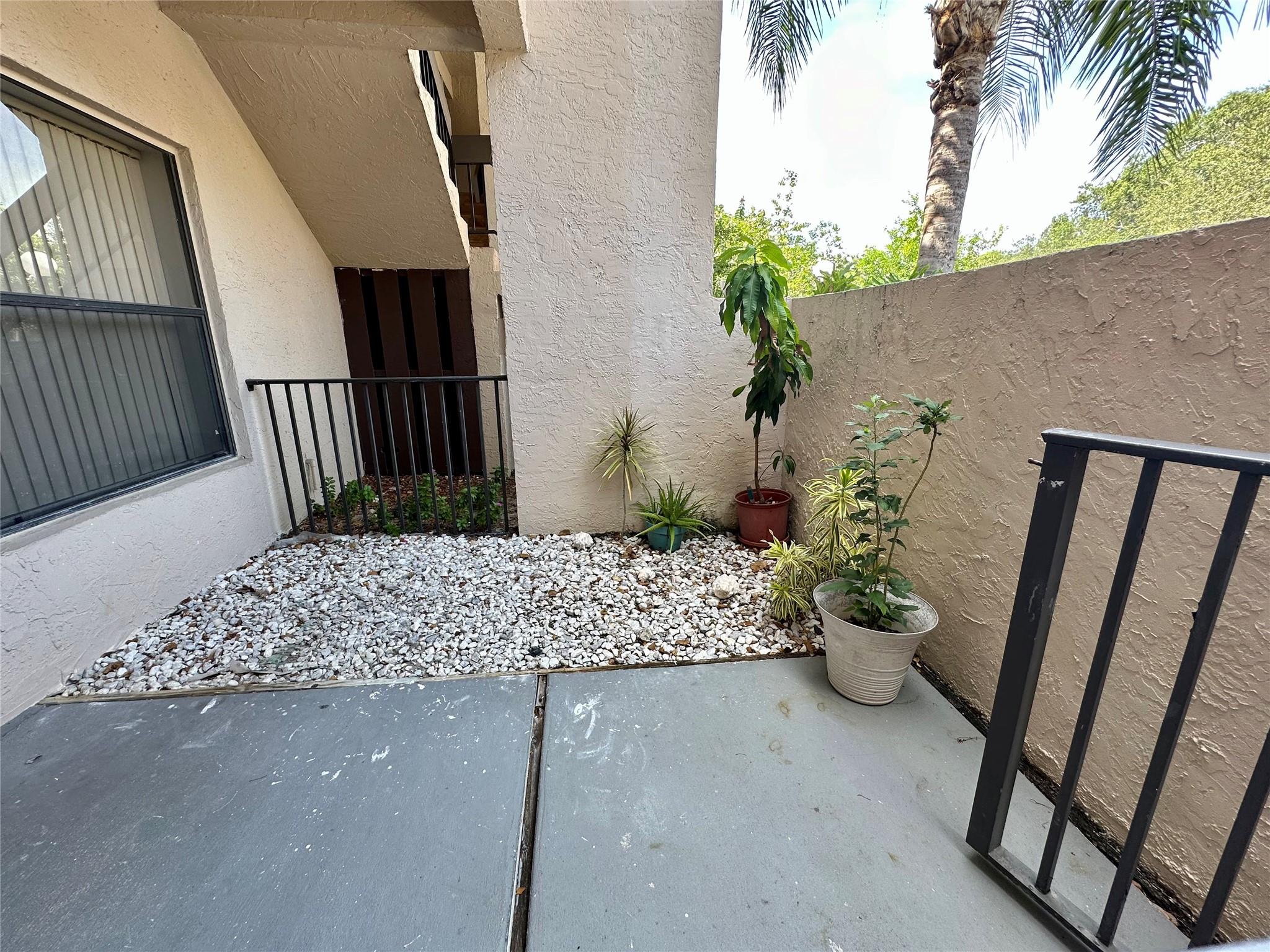 Pond Apple Place III Cond - Residential