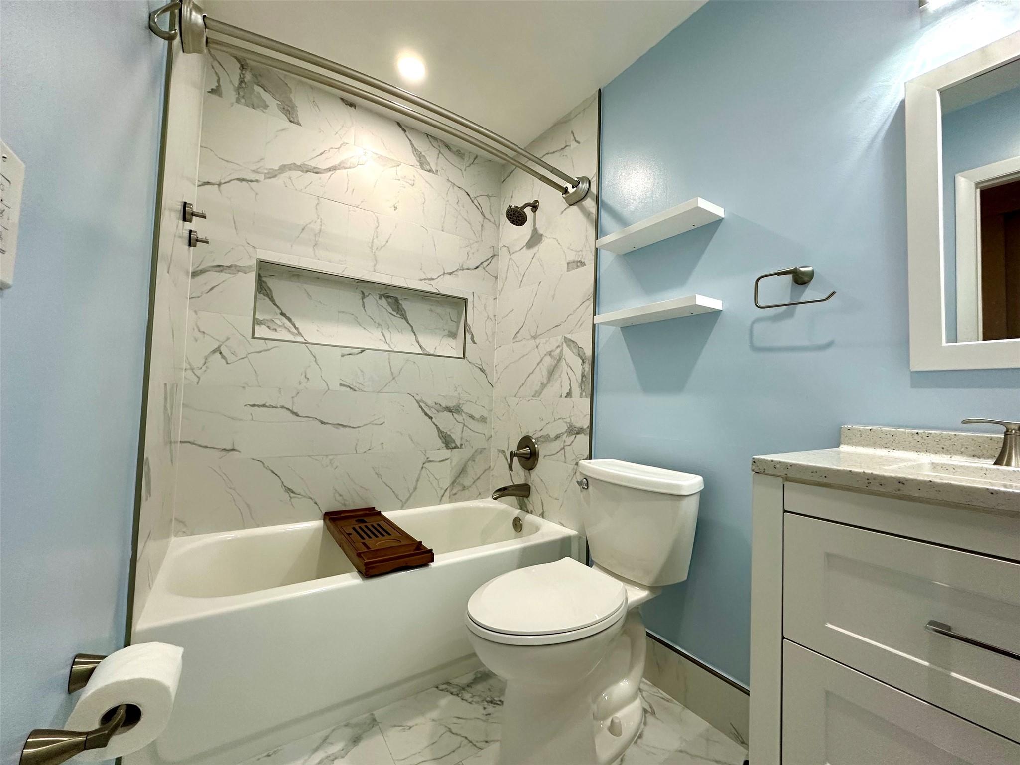Pond Apple Place III Cond - Residential