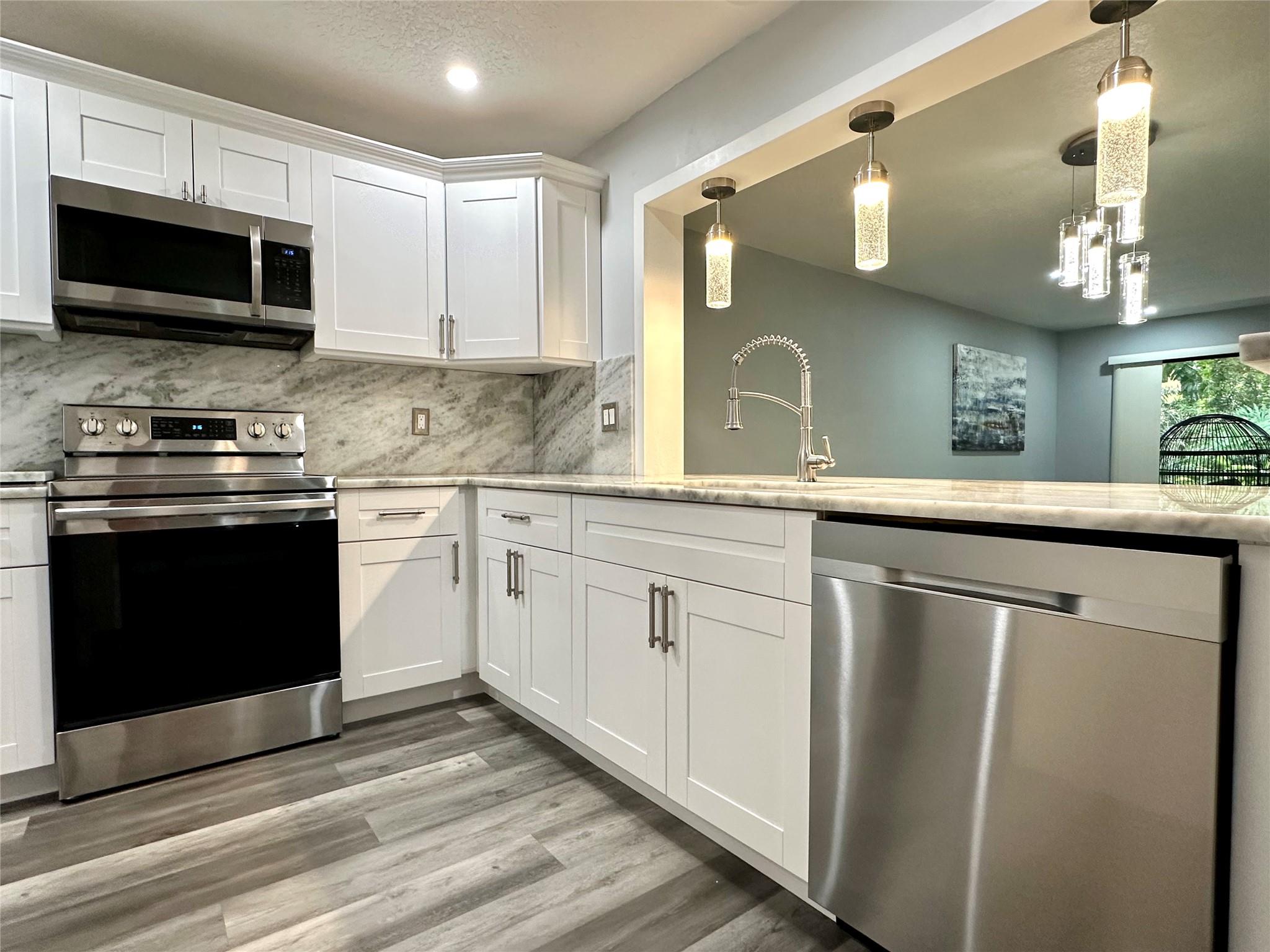Pond Apple Place III Cond - Residential