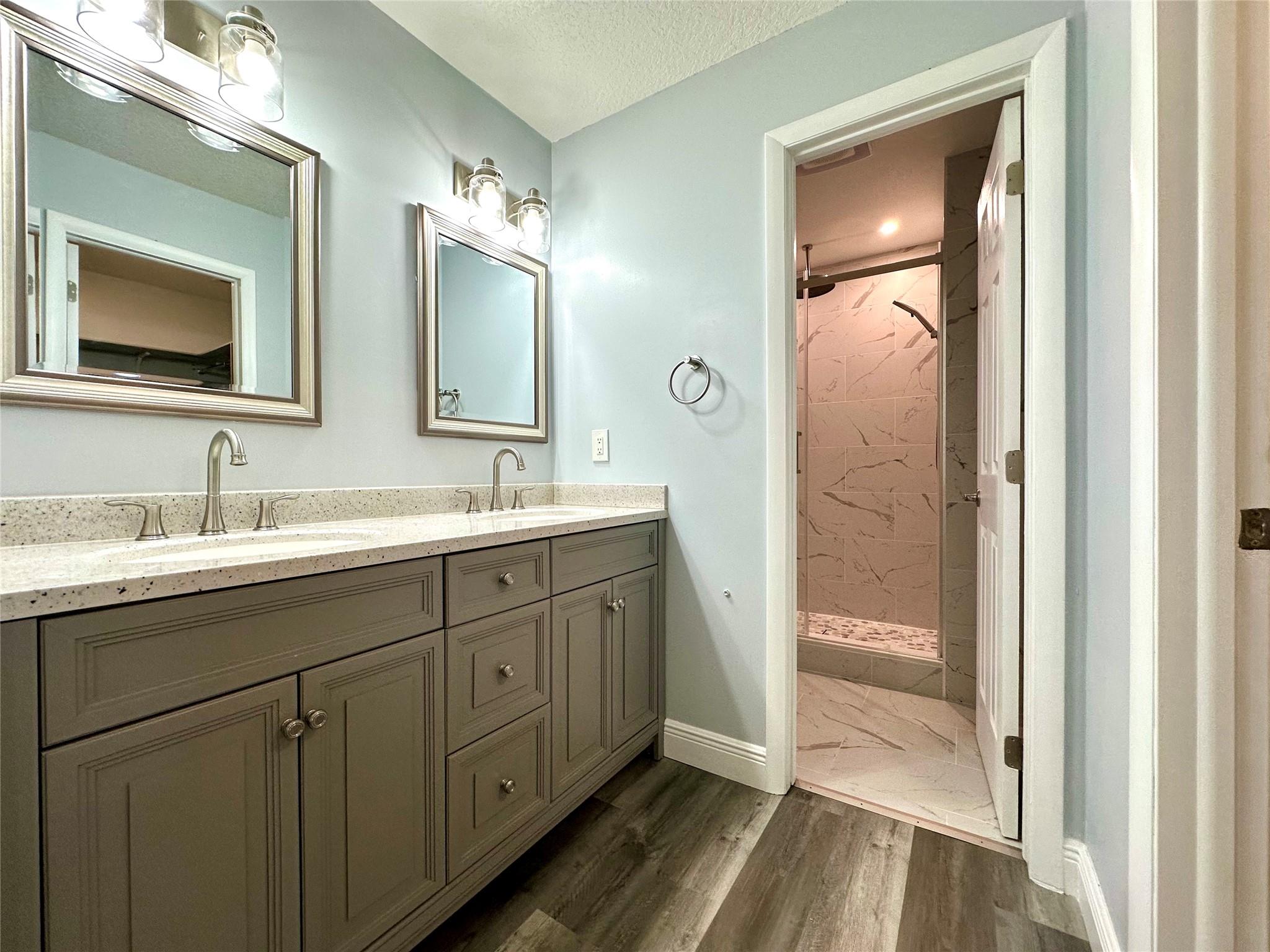 Pond Apple Place III Cond - Residential