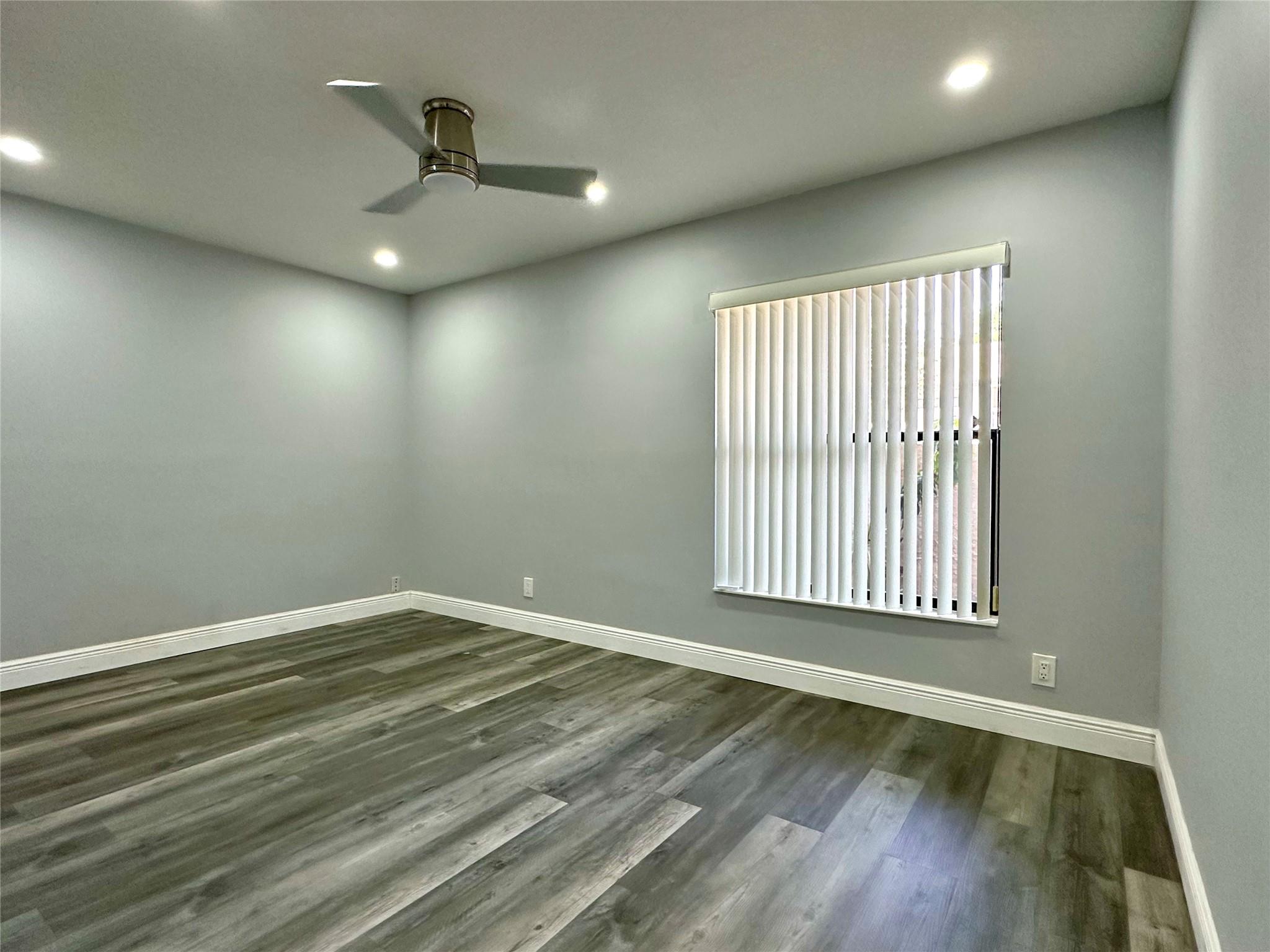 Pond Apple Place III Cond - Residential