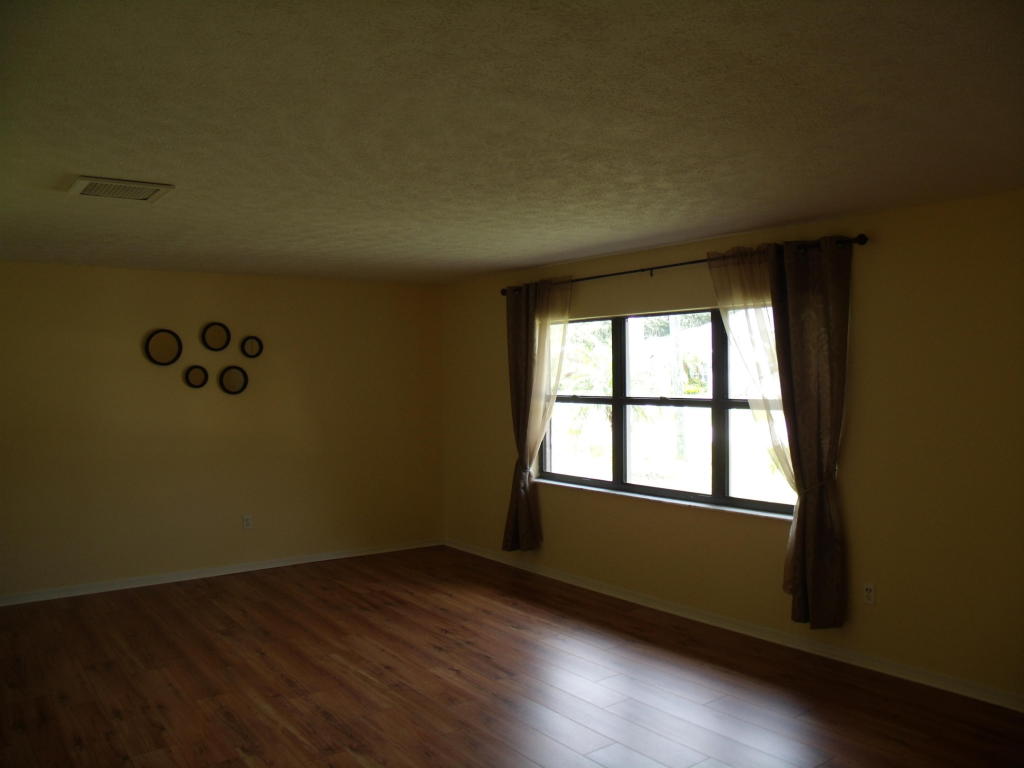 PORT ST LUCIE SECTION 24 - Residential