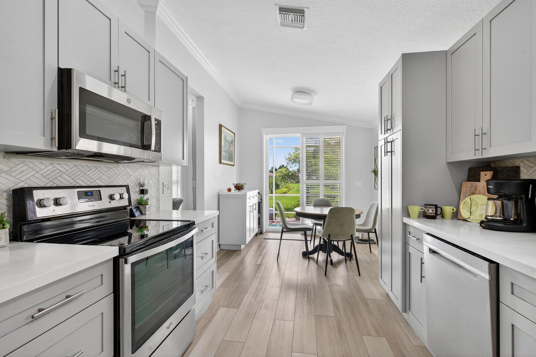 Cascade Lakes LESTER PUD - Residential