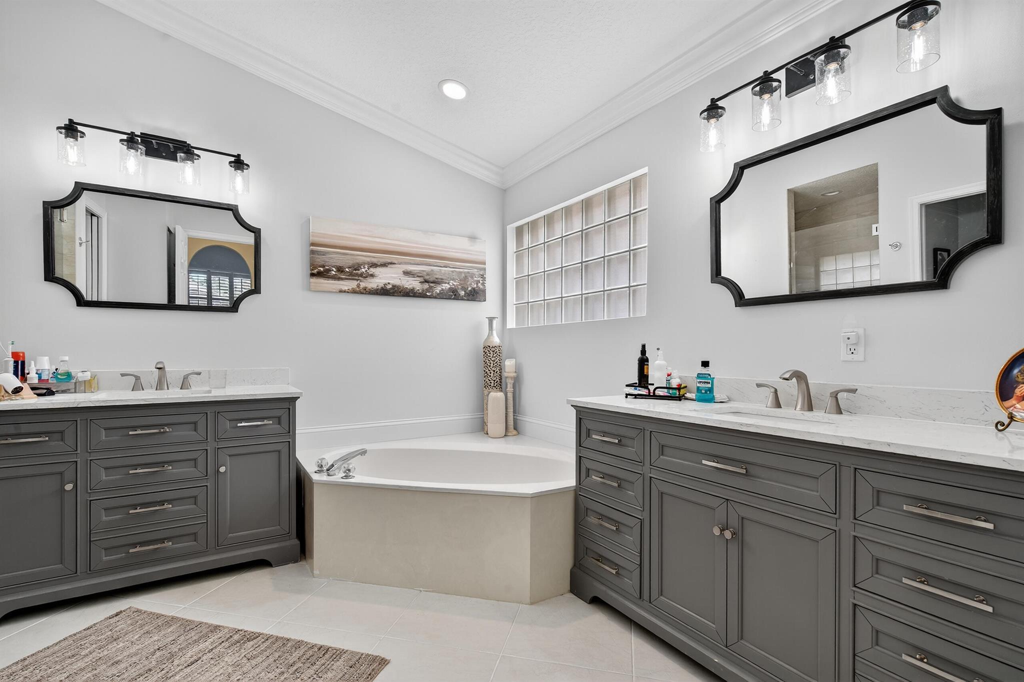 Cascade Lakes LESTER PUD - Residential