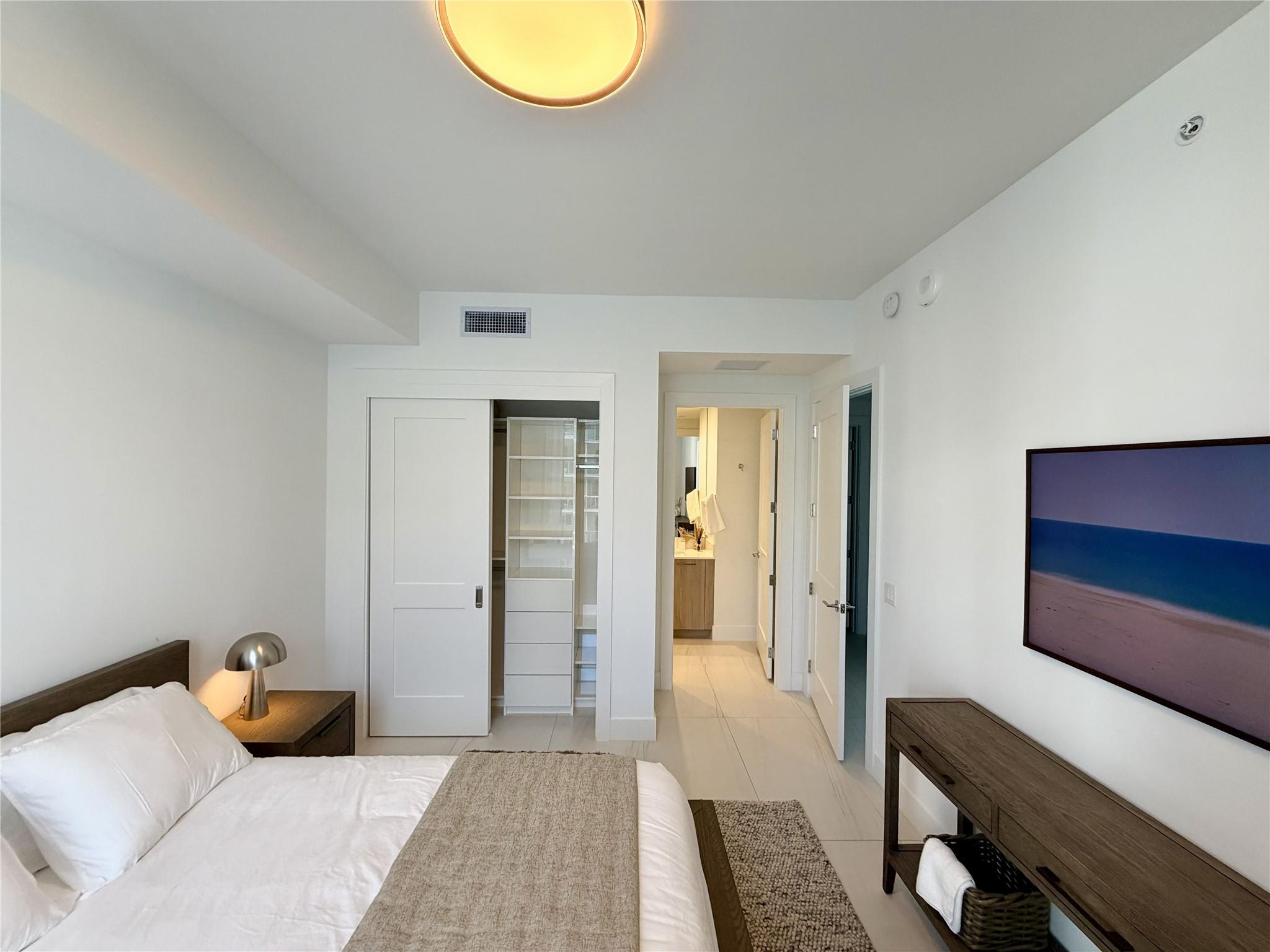 SELENE OCEANFRONT RESIDEN - Residential Lease