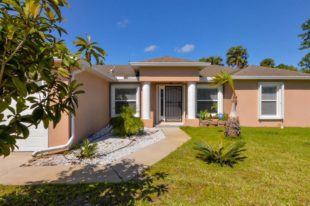 Photo of 2328 SW Dodge Terrace, Port Saint Lucie, FL 34953 (MLS # R10699109)