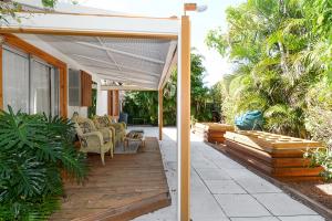 LEWIS SHORE ESTATES LA VISTA ADDN 1 - Residential