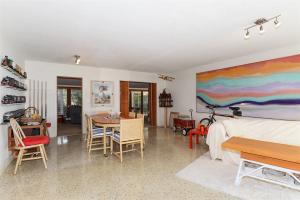 LEWIS SHORE ESTATES LA VISTA ADDN 1 - Residential