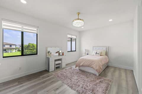 Tiny photo for 10432 N Lago Vista Circle, Parkland, FL 33076 (MLS # B26051042)
