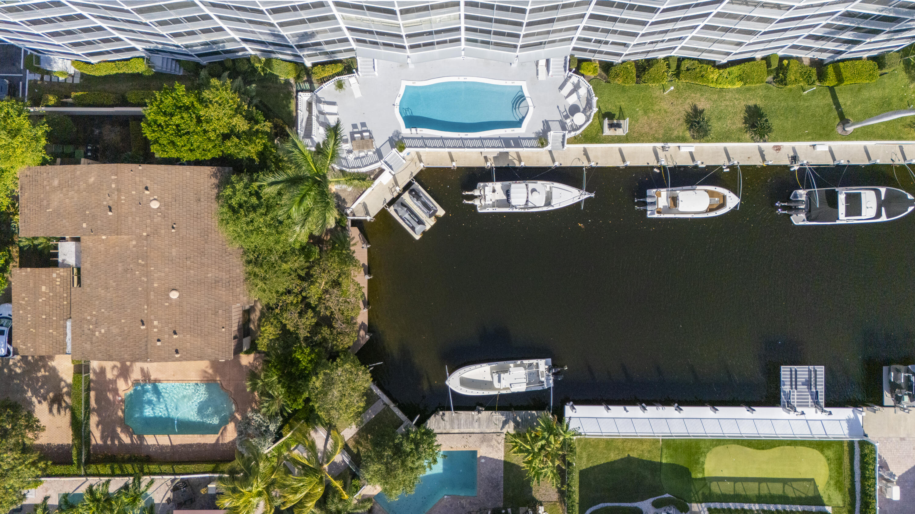 WINSTON CONDO - Residential