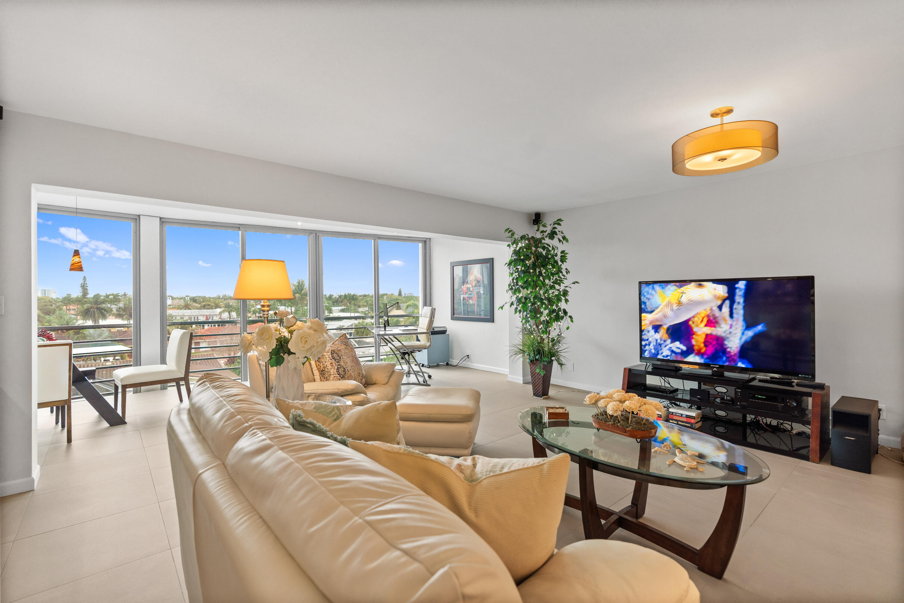 WINSTON CONDO - Residential