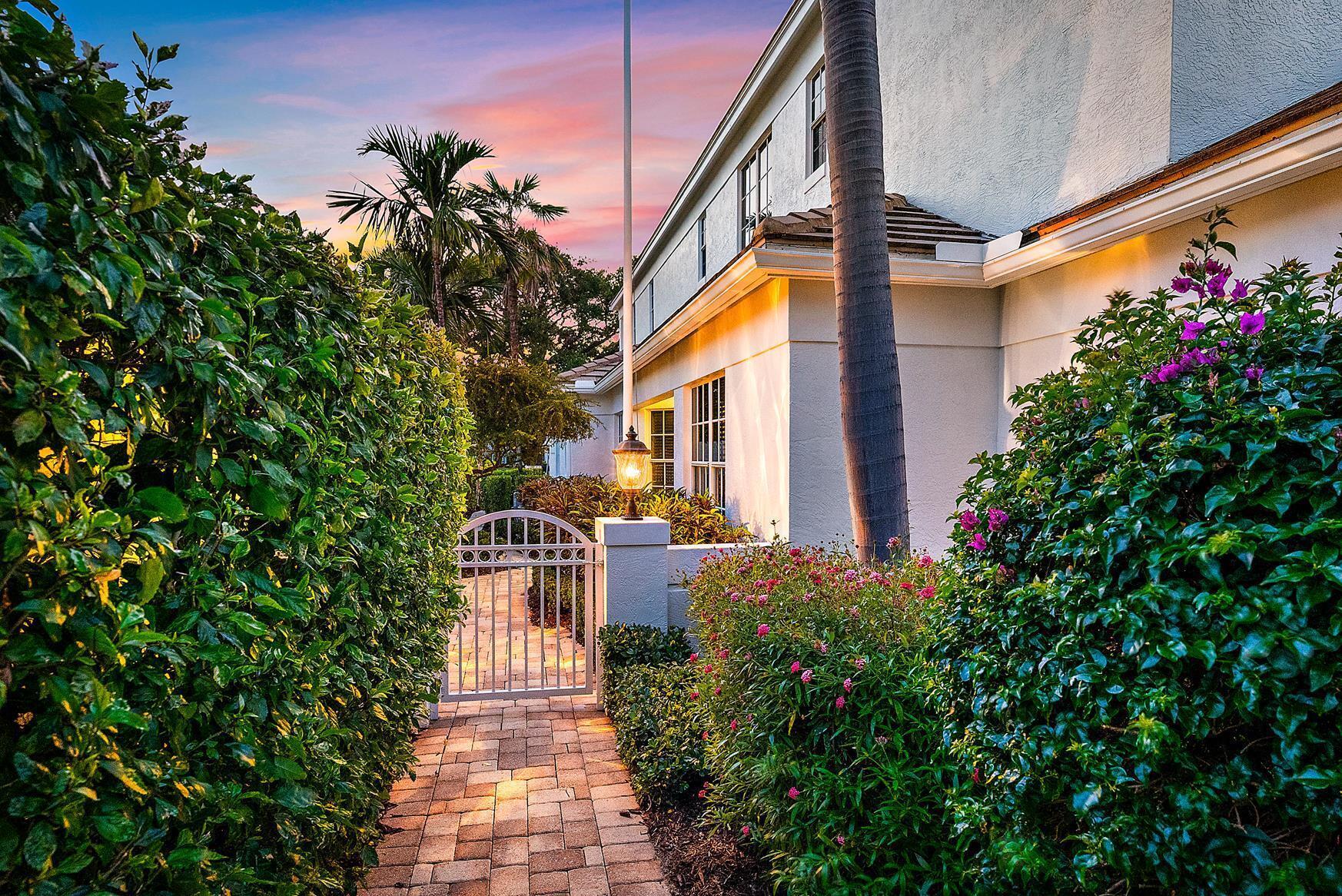 BAYTOWNE OF JONATHANS LAN - Residential