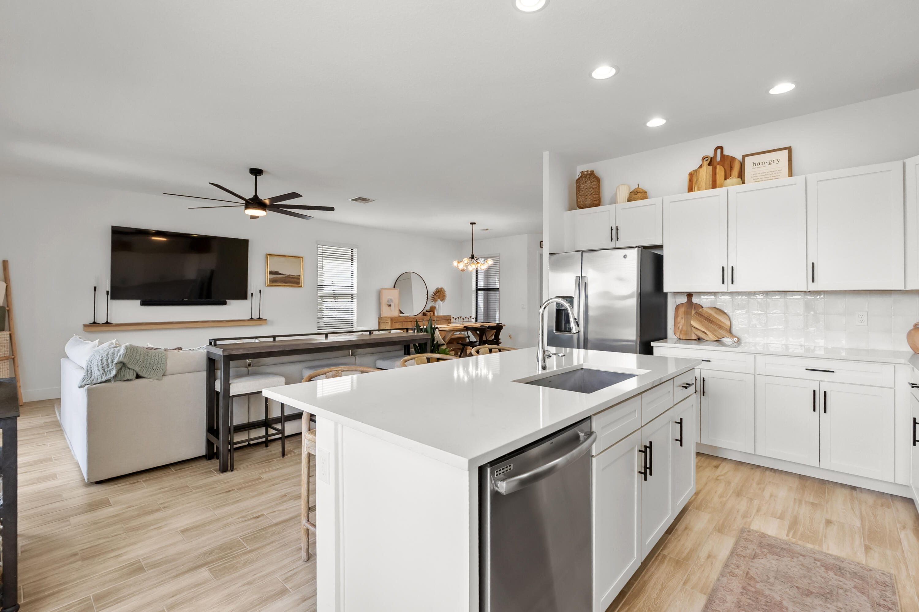 SKY COVE - Residential