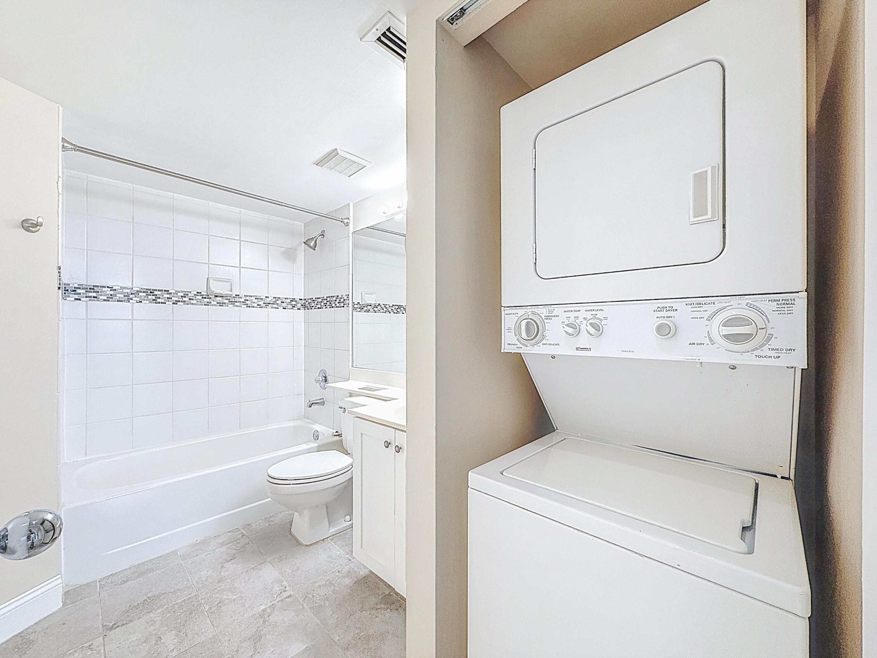 PARC CENTRAL AVENTURA EAST CONDO - Residential Lease