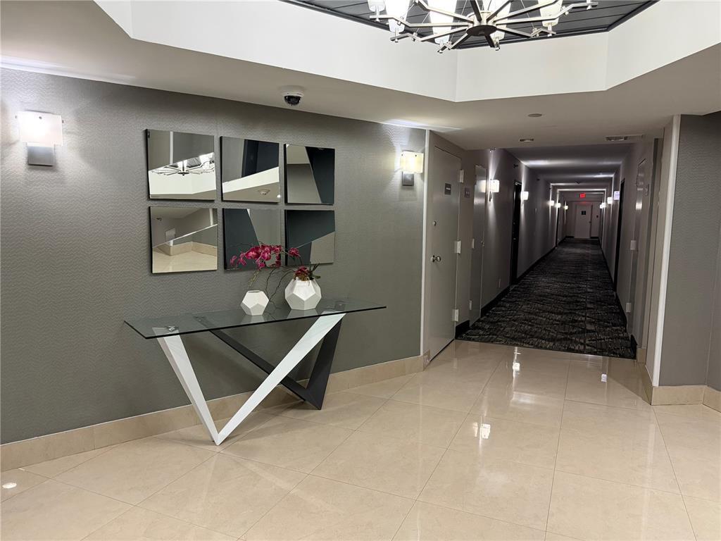 PARC CENTRAL AVENTURA EAST CONDO - Residential Lease