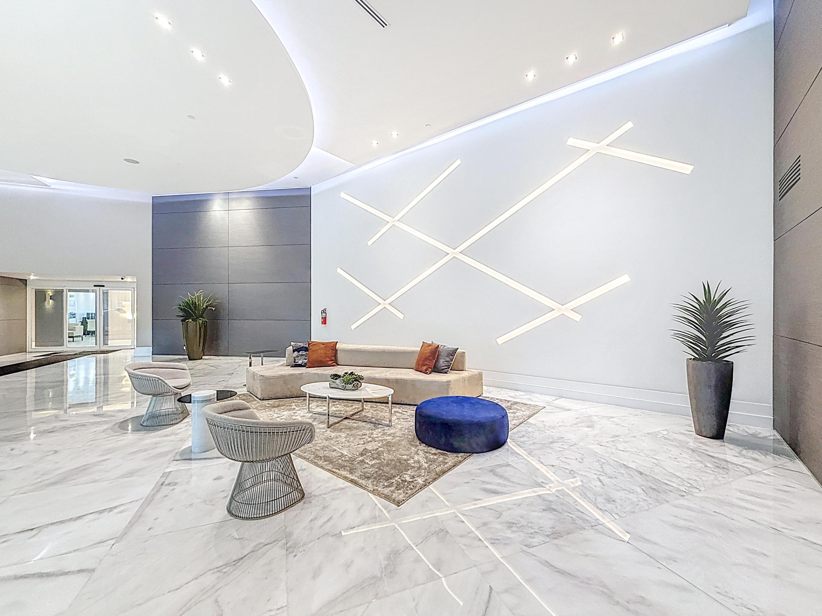 PARC CENTRAL AVENTURA EAST CONDO - Residential Lease