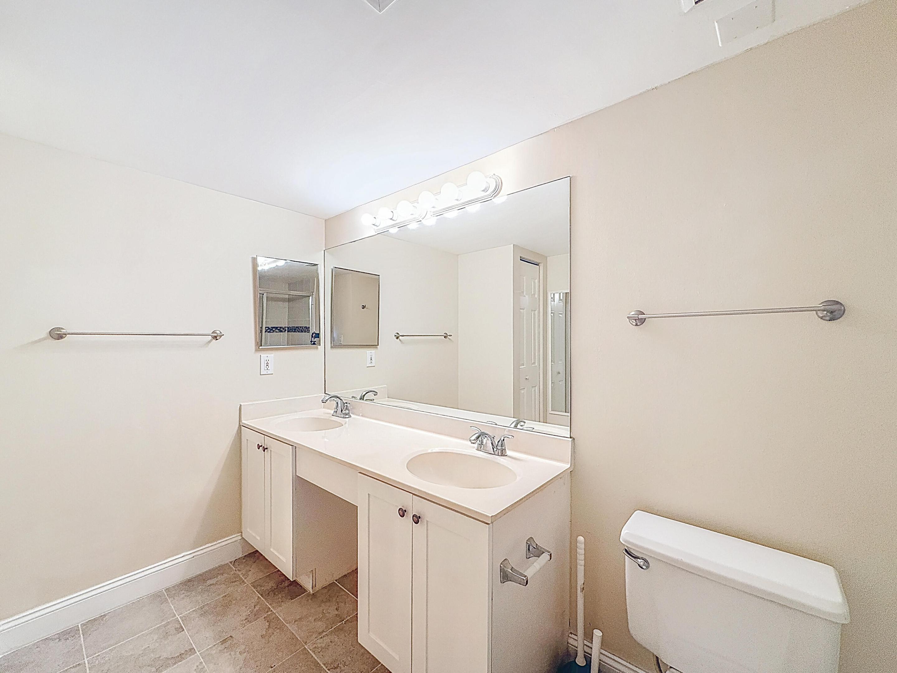 PARC CENTRAL AVENTURA EAST CONDO - Residential Lease