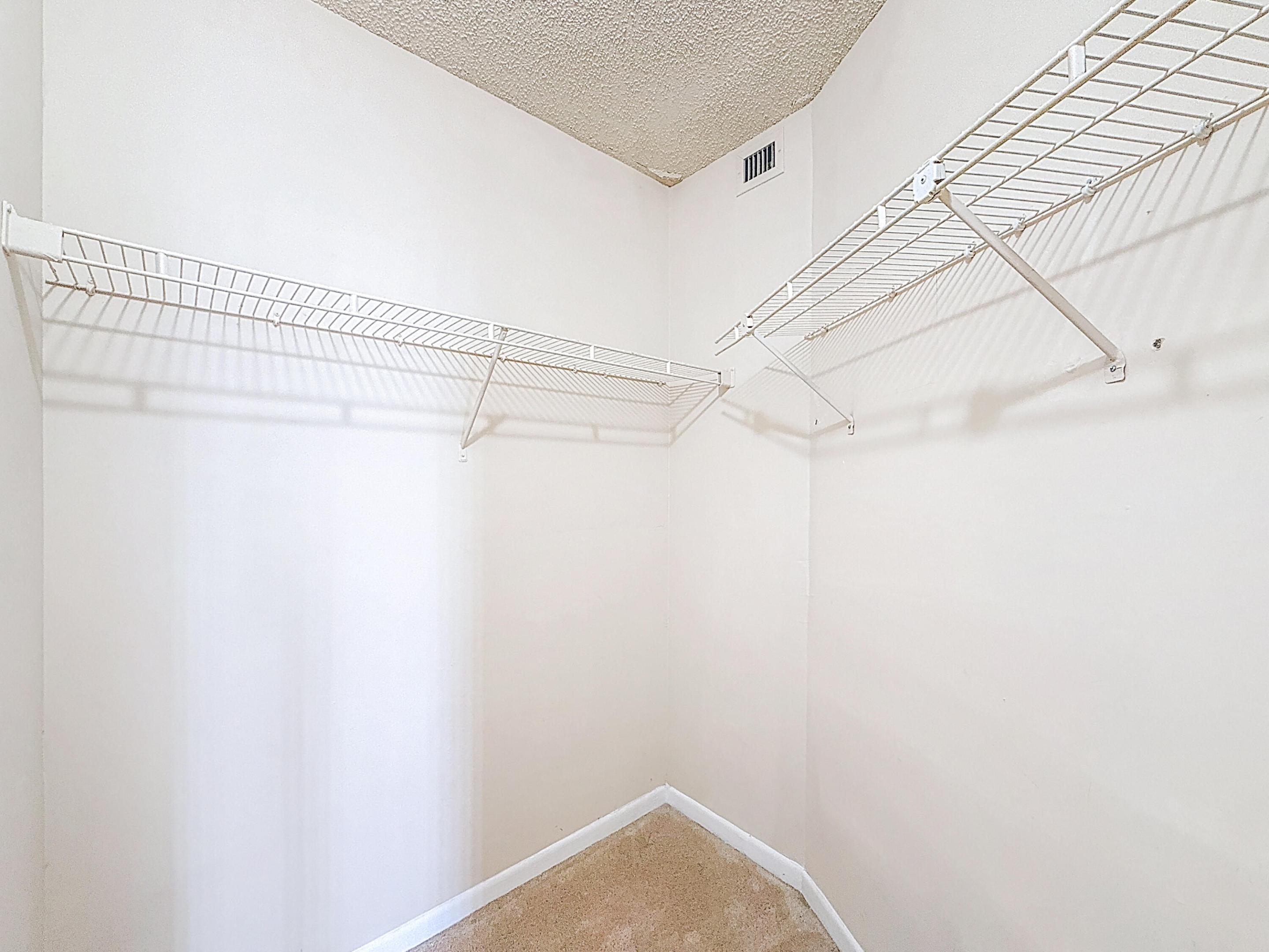 PARC CENTRAL AVENTURA EAST CONDO - Residential Lease