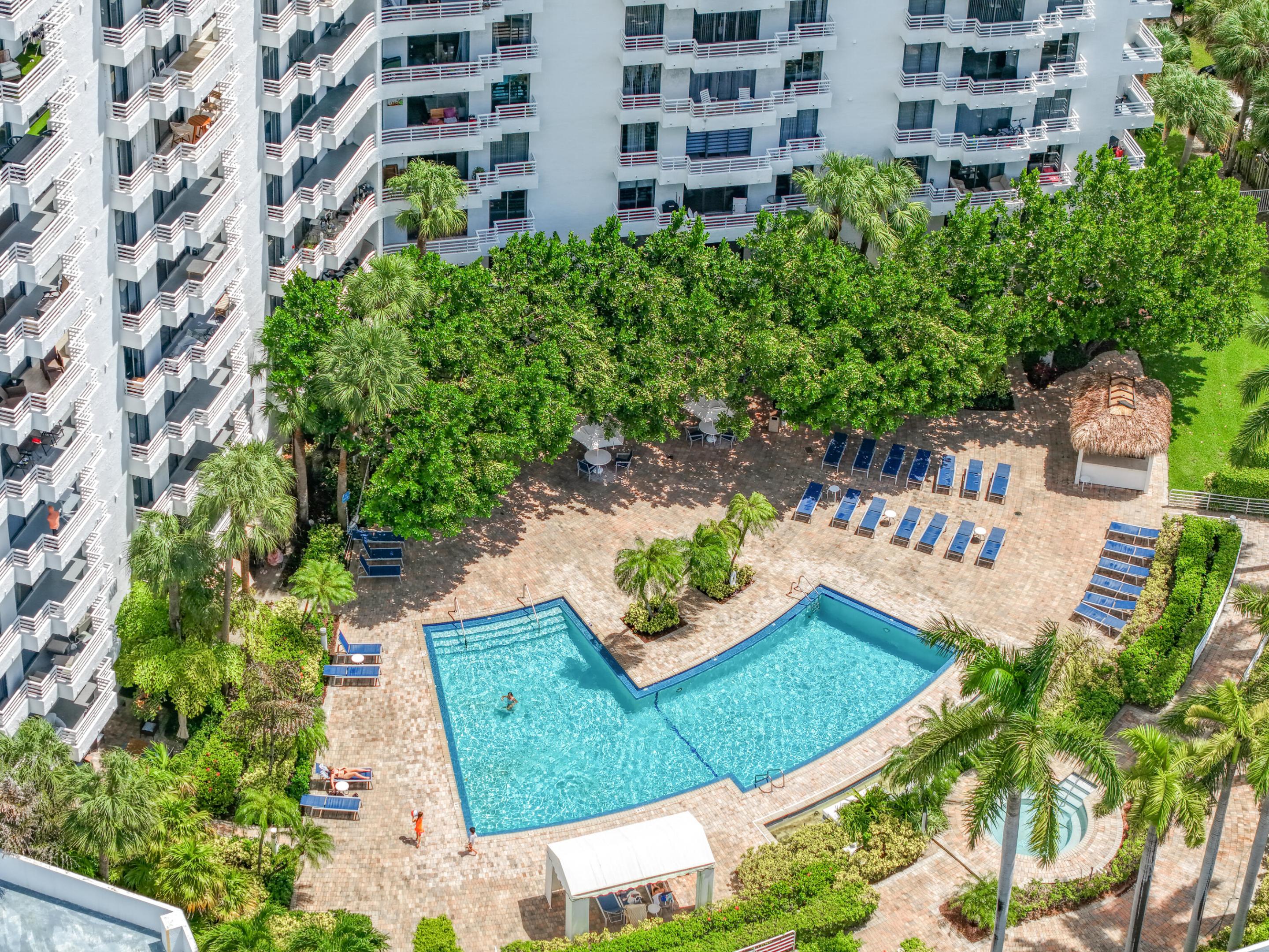 PARC CENTRAL AVENTURA EAST CONDO - Residential Lease