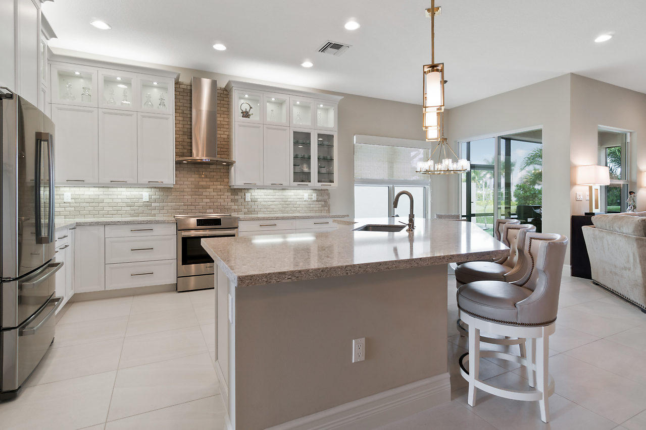 VALENCIA COVE - Residential