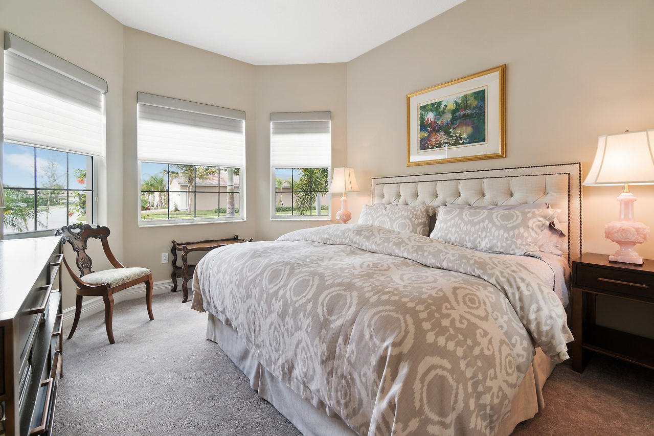 VALENCIA COVE - Residential