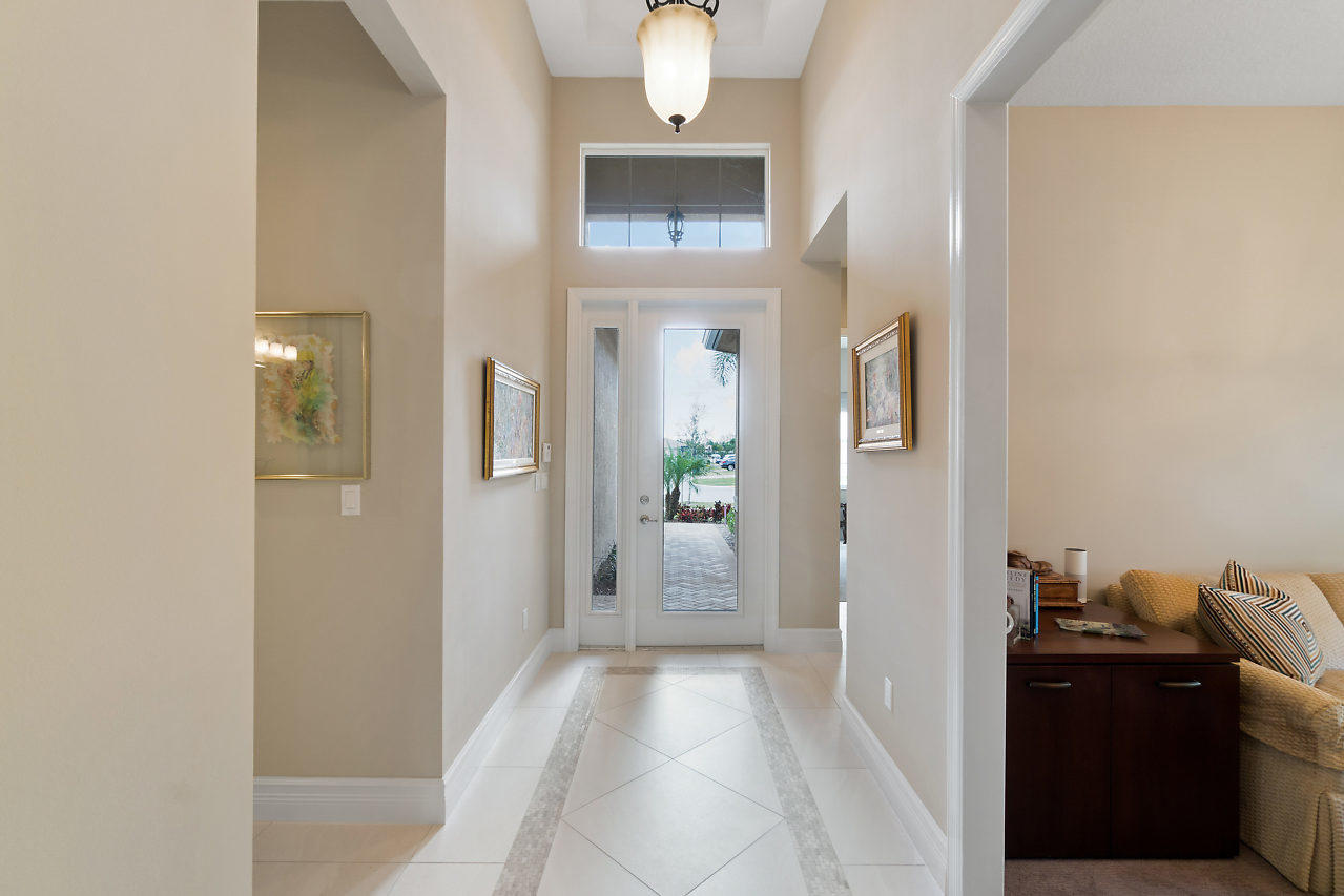 VALENCIA COVE - Residential