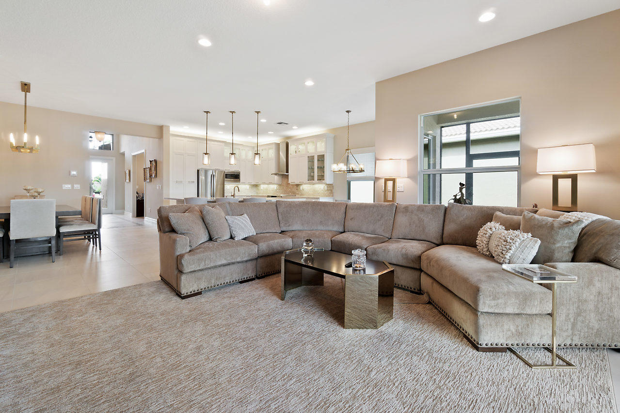 VALENCIA COVE - Residential