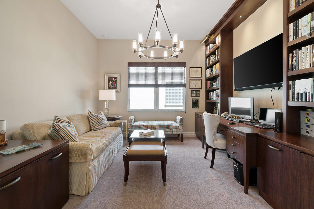 VALENCIA COVE - Residential