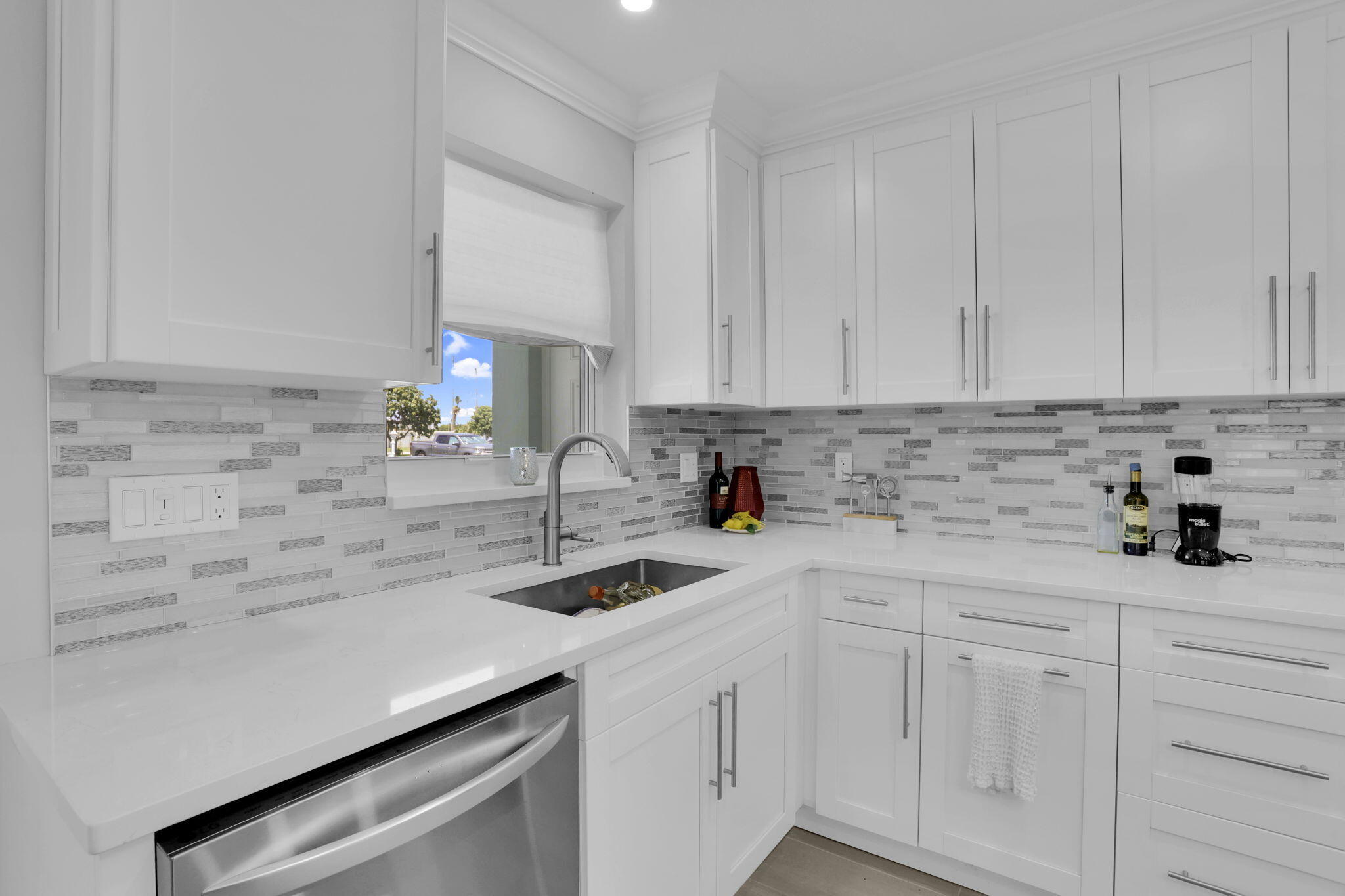 HIGH POINT OF DELRAY BEACH CONDO SEC II - Residential