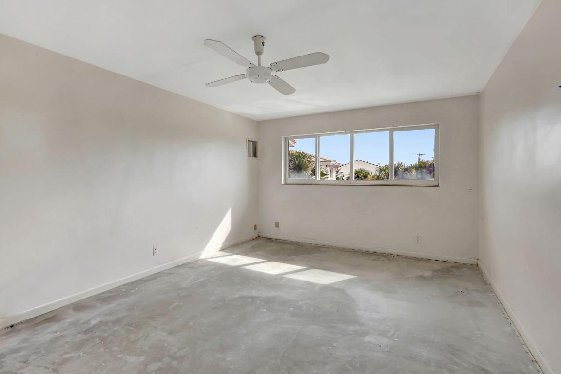 CORINTHIAN CONDOMINIUM APTS LT 2 MARINA ADD TO VIL - Residential