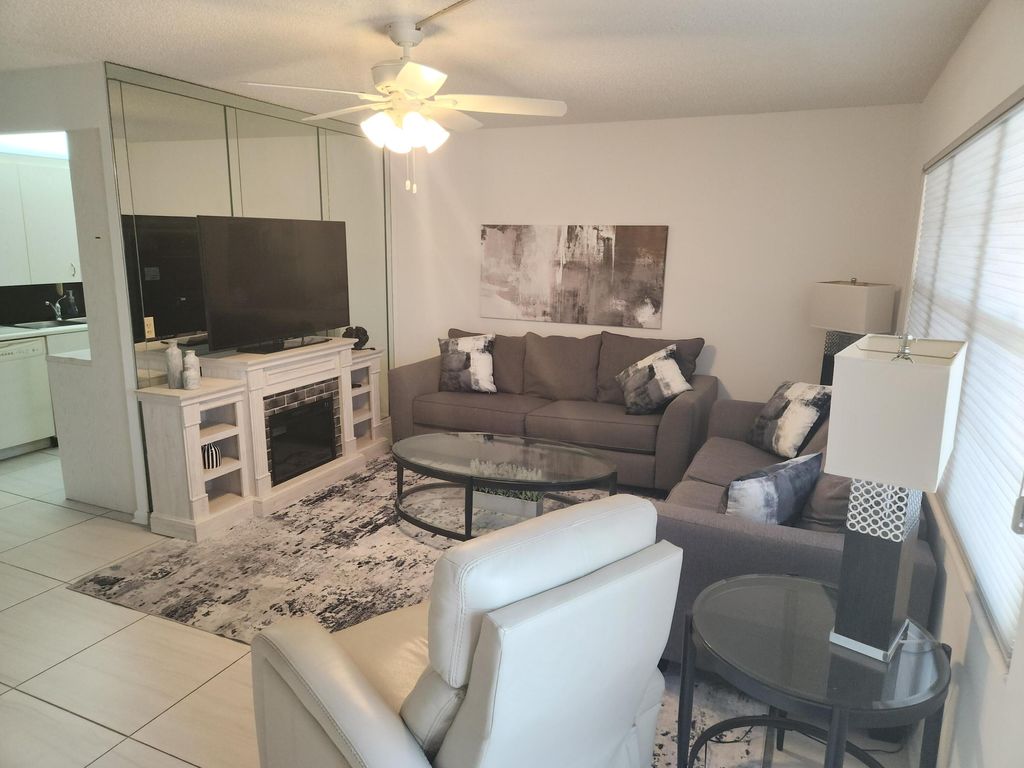 Photo of 3059 Ainslie Drive #D, Boca Raton, FL 33434 (MLS # B26010637)