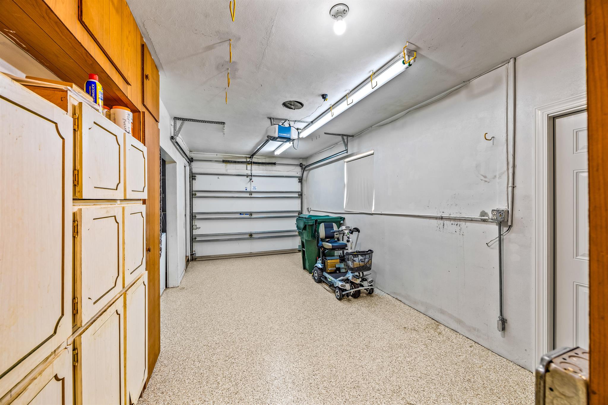 CARIBBEAN KEYS - Residential Lease