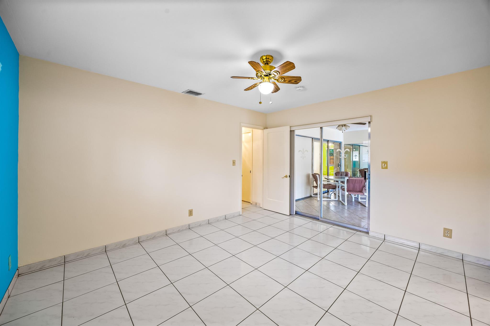 CARIBBEAN KEYS - Residential Lease