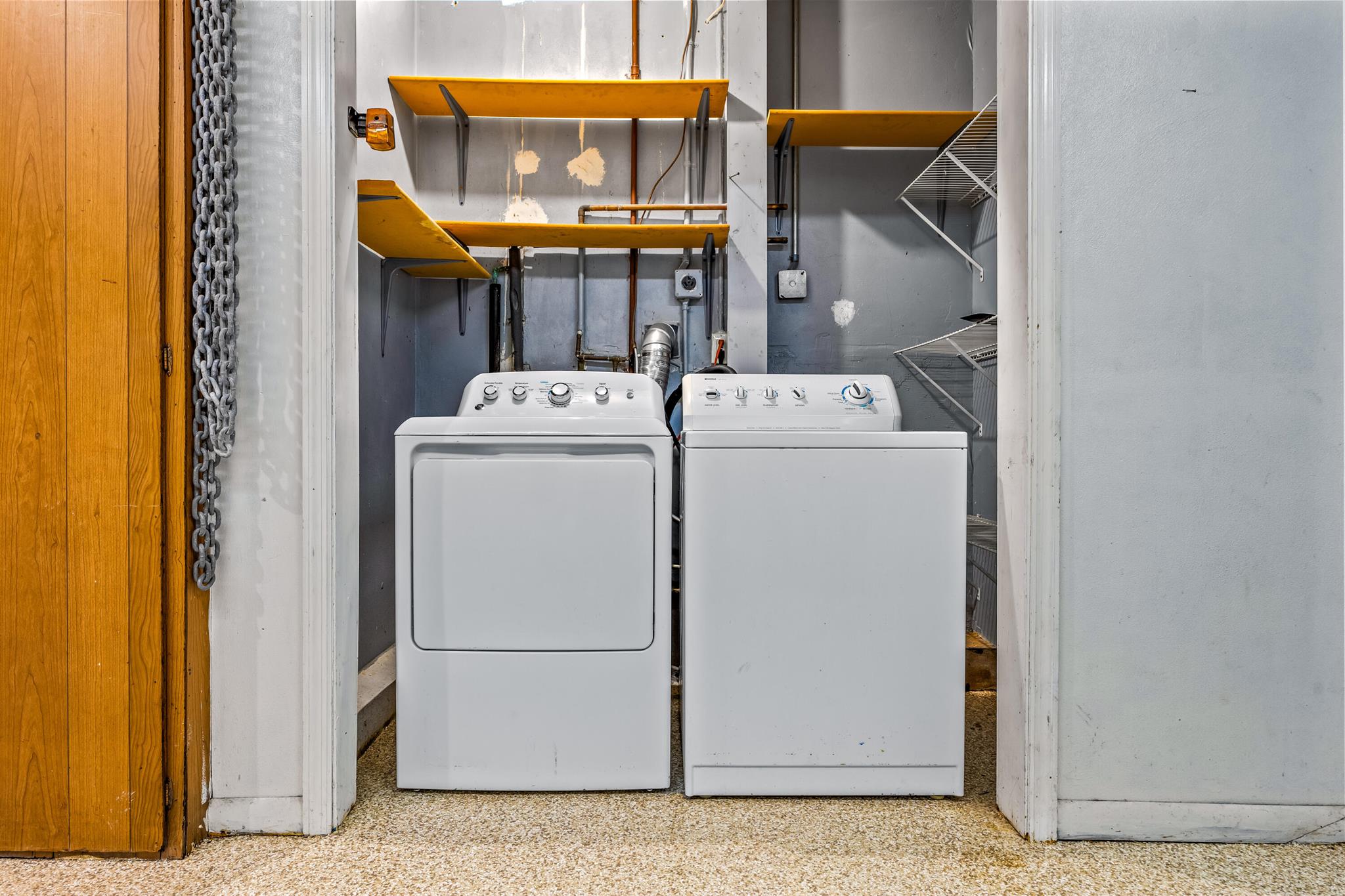 CARIBBEAN KEYS - Residential Lease