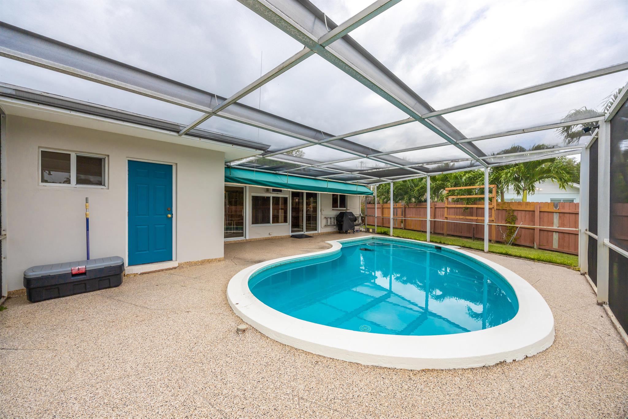 CARIBBEAN KEYS - Residential Lease