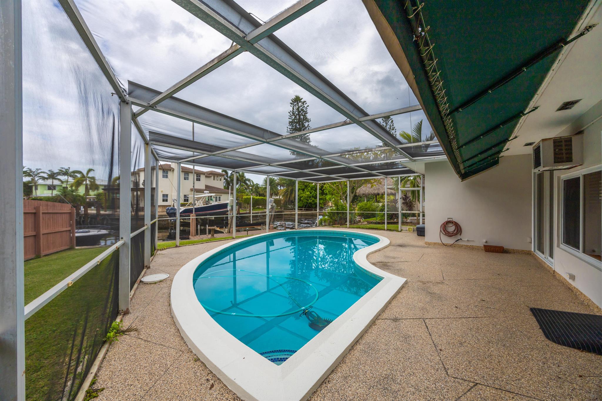 CARIBBEAN KEYS - Residential Lease