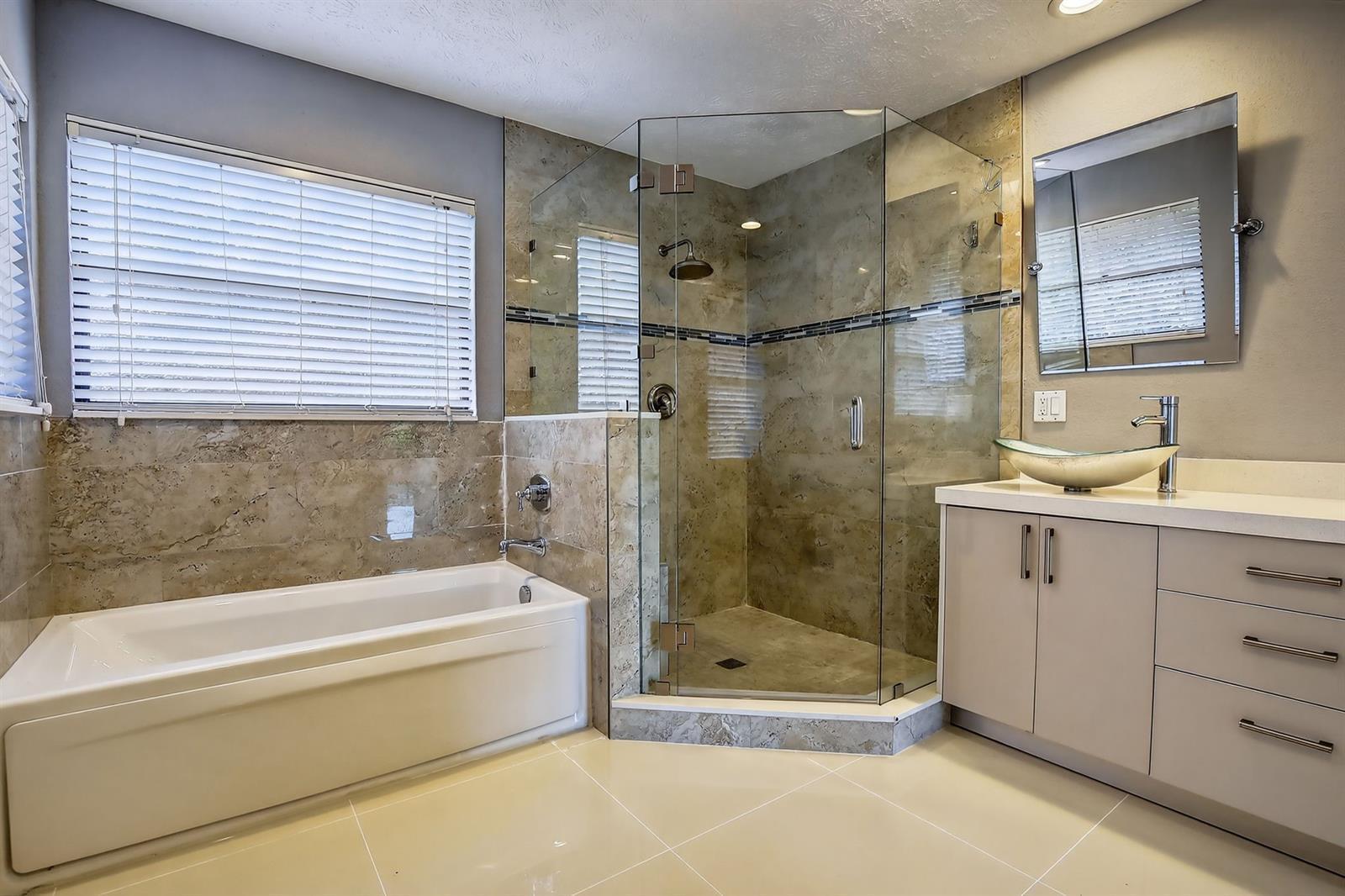 DAVIE LAKE ESTATES - Residential Lease