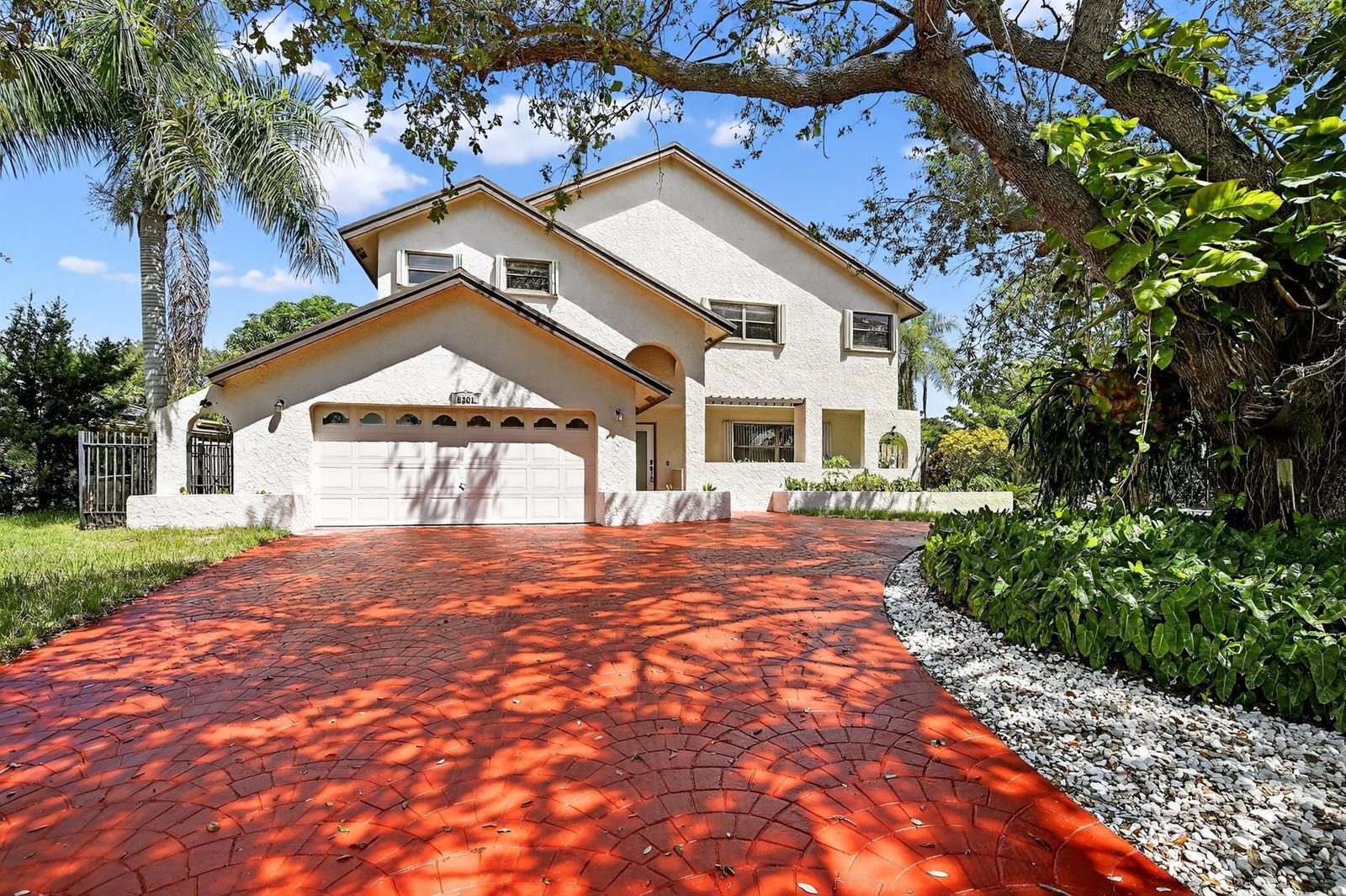 DAVIE LAKE ESTATES - Residential Lease