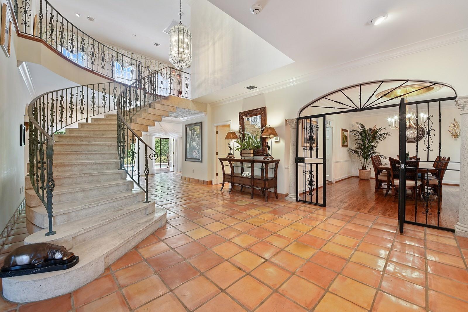 PARANGON - Residential