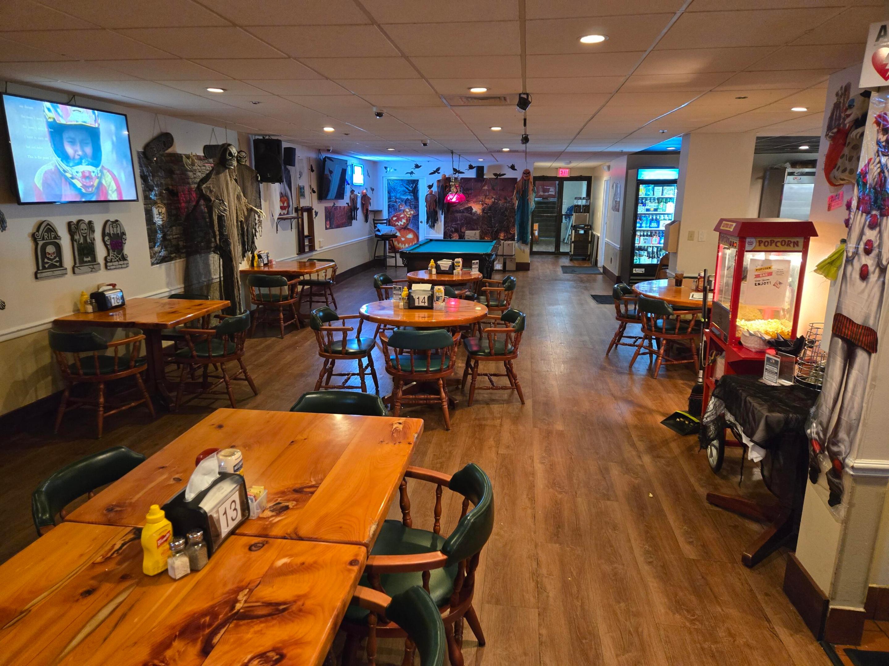 CONDO 2 OF SABAL PALM CONDOS - Residential Lease