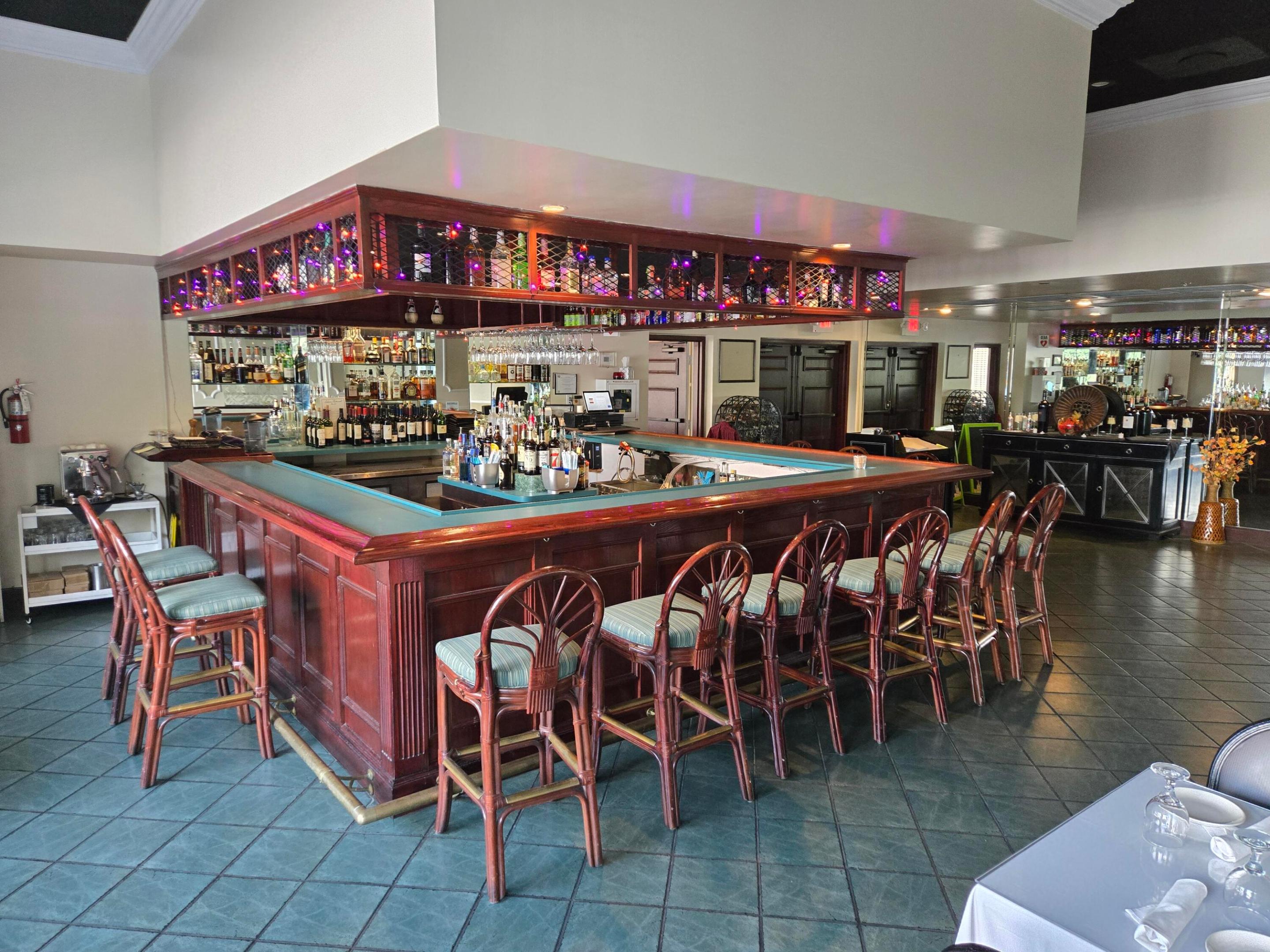 CONDO 2 OF SABAL PALM CONDOS - Residential Lease