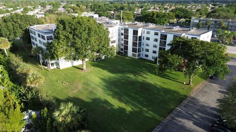 9235 SW 8th Street 202 Boca Raton FL 33428