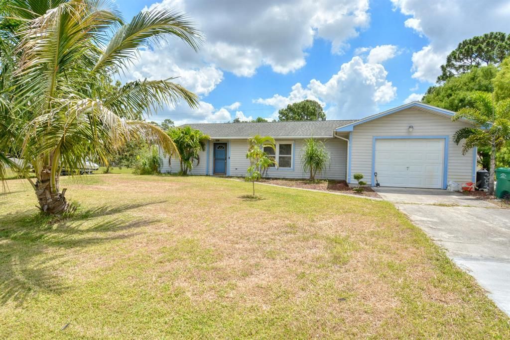 Photo of 3021 SW Segovia Street, Port Saint Lucie, FL 34953 (MLS # R10720384)