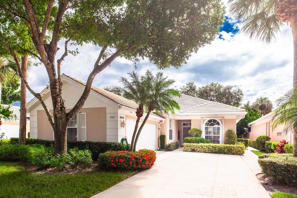 Photo of 8548 Doverbrook Drive, Palm Beach Gardens, FL 33410 (MLS # R10929447)