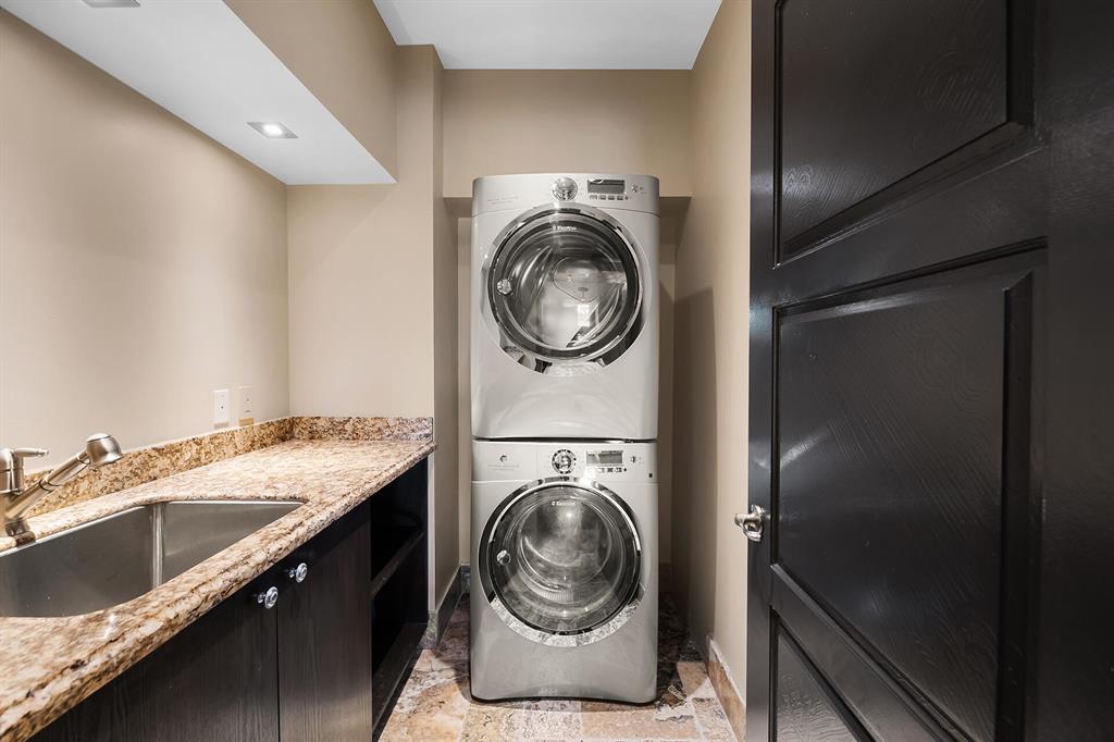 HILLSBORO SHORES SEC A - Residential