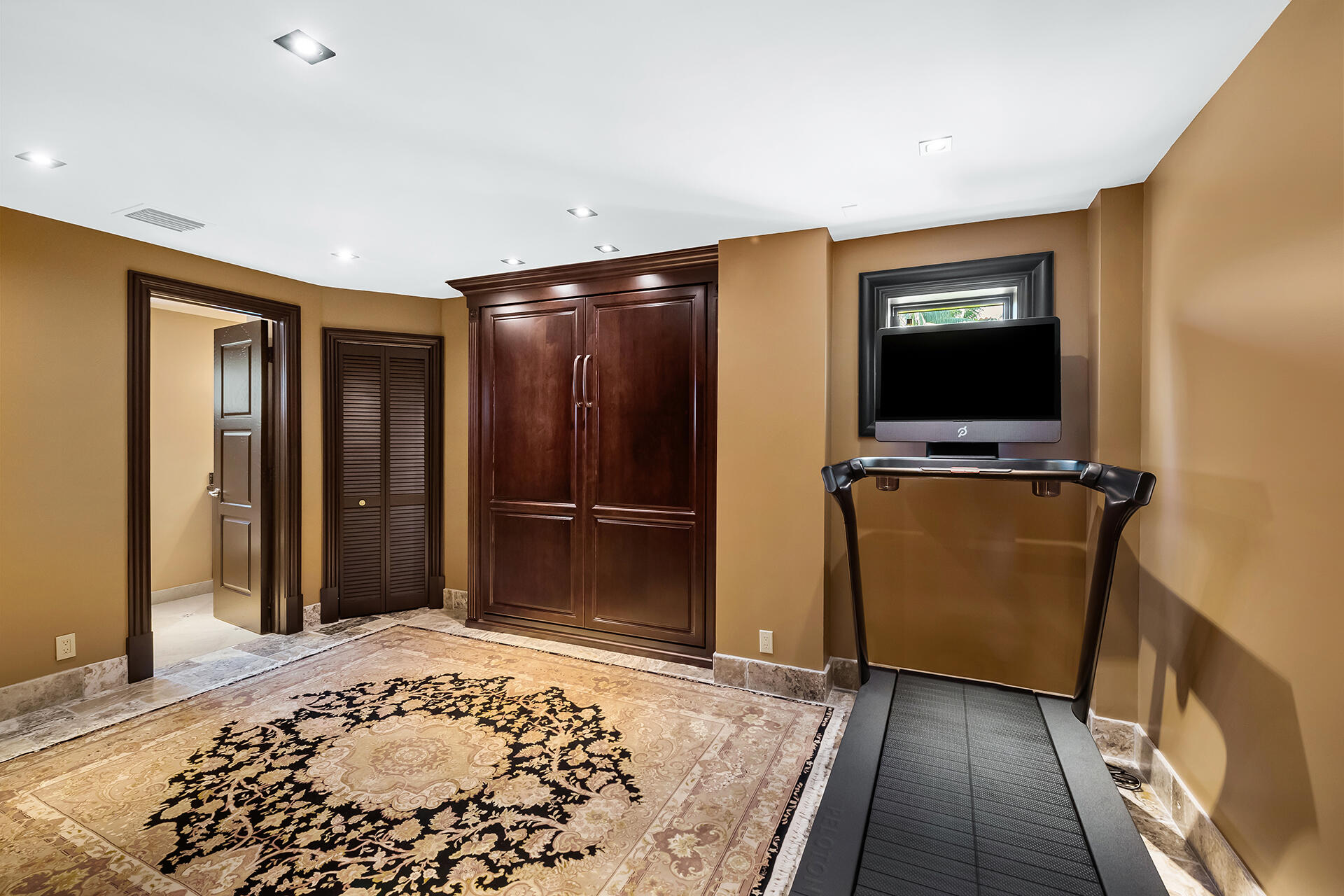 HILLSBORO SHORES SEC A - Residential